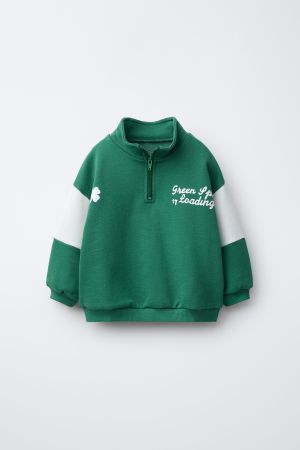 TEXT AND CLOVER PRINT SWEATSHIRT