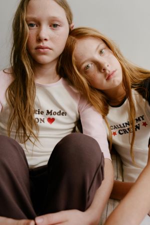 RAGLAN SLEEVE T-SHIRT WITH TEXT AND MODAL