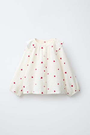 TEXTURED EMBROIDERED HEART SHIRT