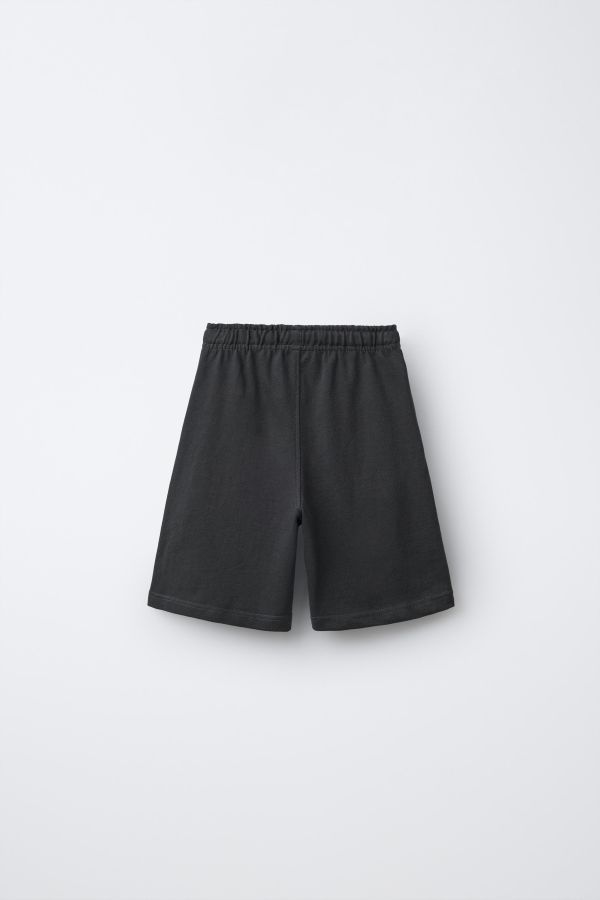 DOUBLE SLEEVE T-SHIRT AND CHECKERBOARD BERMUDA SET