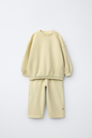 SWEATSHIRT AND JOGGER PANTS SET WITH LABEL