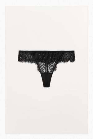 RUFFLED LACE THONG