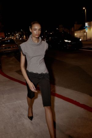 HOUNDSTOOTH LACE TOP