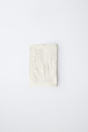 3D FLORAL KNIT BLANKET