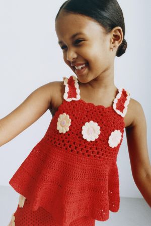 CROCHET KNIT FLORAL TOP