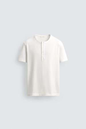 HENLEY NECK T-SHIRT
