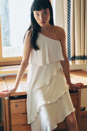 RUFFLED KNOTTED DRESS