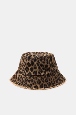 ANIMAL PRINT BUCKET HAT