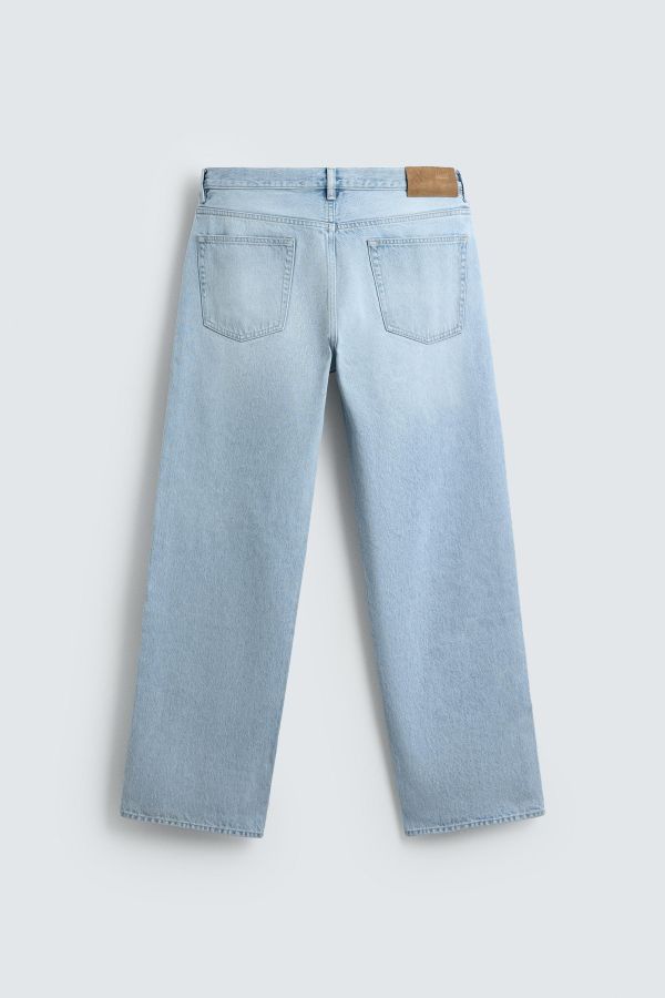 RIPPED STRAIGHT FIT JEANS