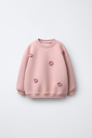 CROCHET APPLIQUÉ SWEATSHIRT