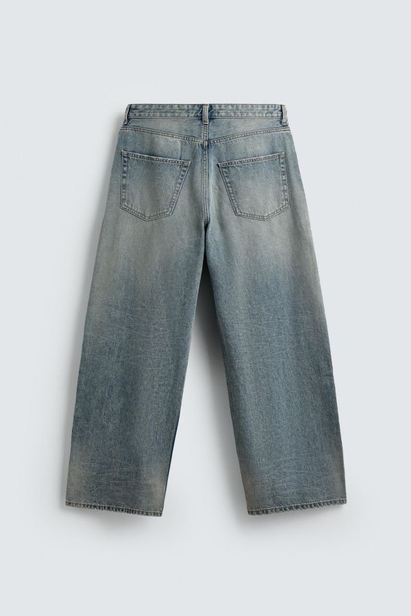 RIPPED BAGGY FIT JEANS