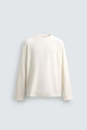 WAFFLE KNIT STRUCTURE T-SHIRT