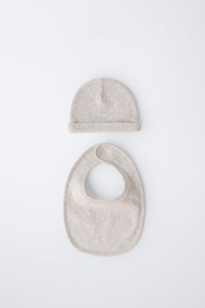 TWO-PIECE PRINTED TEXTURED HAT AND BIB SET