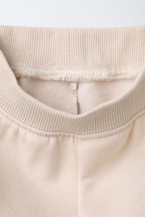 SWEATSHIRT AND JOGGER SET WITH BRUSHED INTERIOR