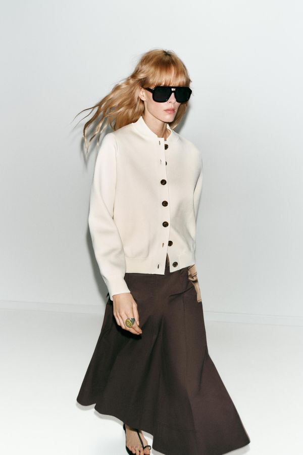 CONTRAST BUTTON KNIT CARDIGAN