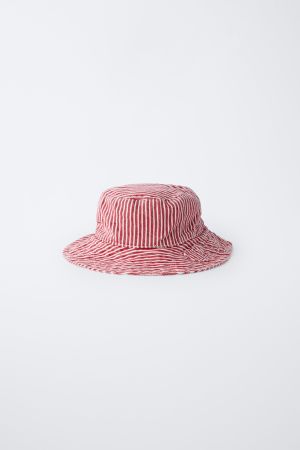 STRIPED BUCKET HAT WITH HEART PATCH