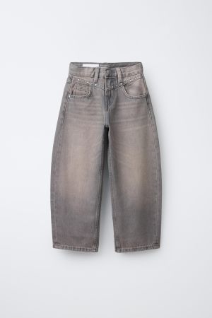 STUDDED BARREL JEANS