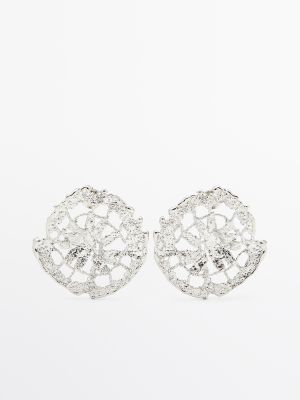 Round lace earrings