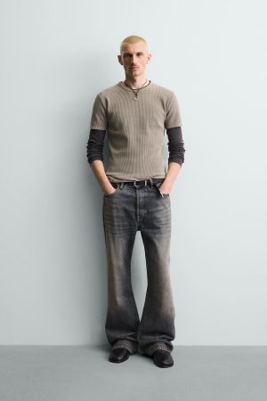 SLIM FIT TEXTURED KNIT T-SHIRT