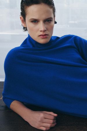 LONG BATWING SLEEVE KNIT JUMPER