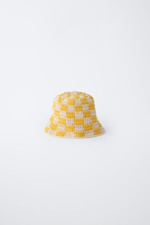 CROCHET CHECKERBOARD BUCKET HAT