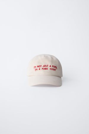 EMBROIDERED TEXT CAP