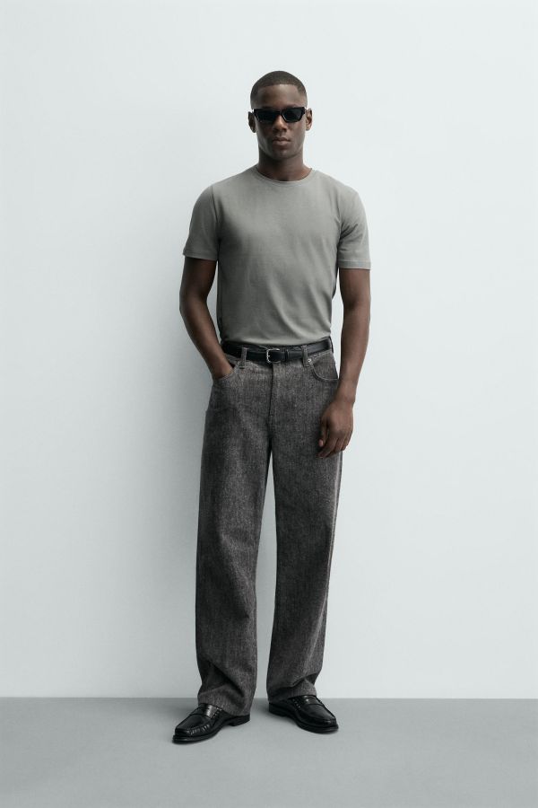 BASIC SLIM FIT T-SHIRT