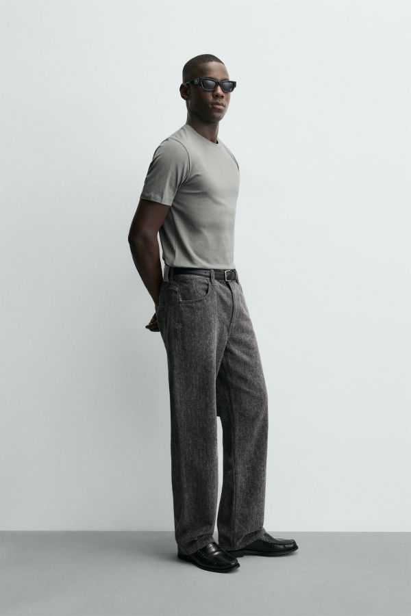 BASIC SLIM FIT T-SHIRT