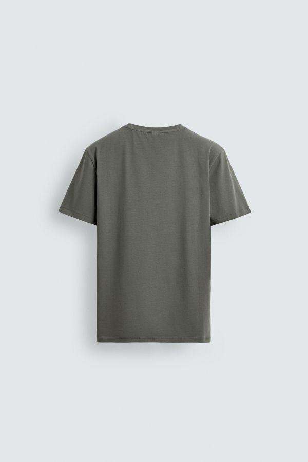 BASIC SLIM FIT T-SHIRT