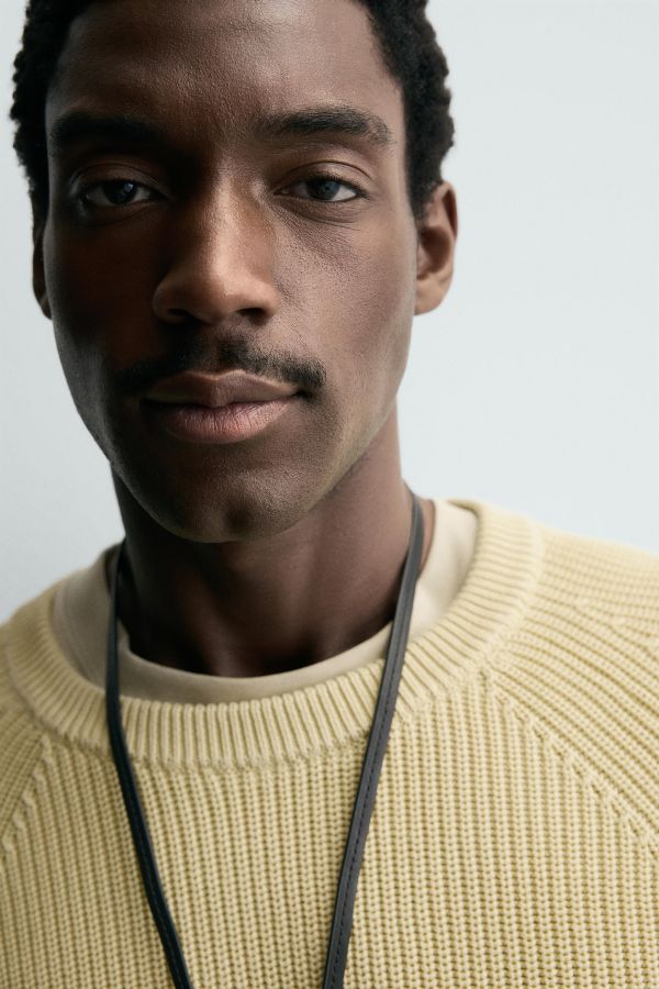 RIBBED TEXTURED JUMPER