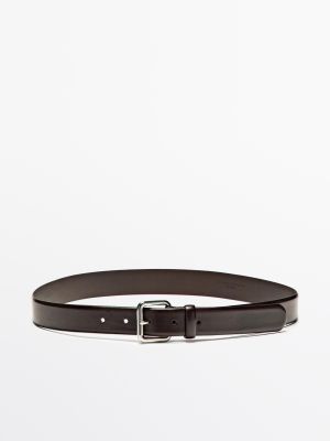 Leather belt with square buckle
