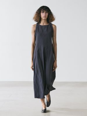 Flowing midi dress with buckles