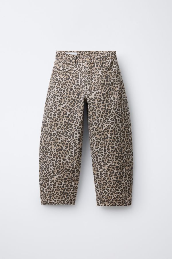 ANIMAL PRINT BARREL JEANS