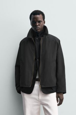 CONTRAST COLLAR OVERSHIRT