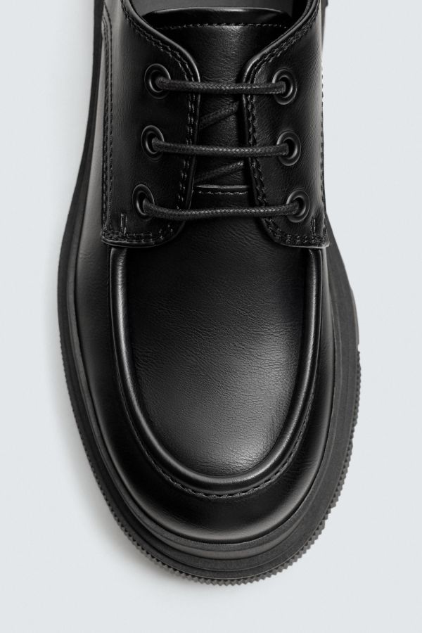 CHUNKY MOC TOE SHOES