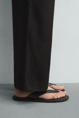 CROCODILE EMBOSSED STRAP SANDALS