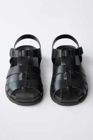 STRAPPY FISHERMAN SANDALS