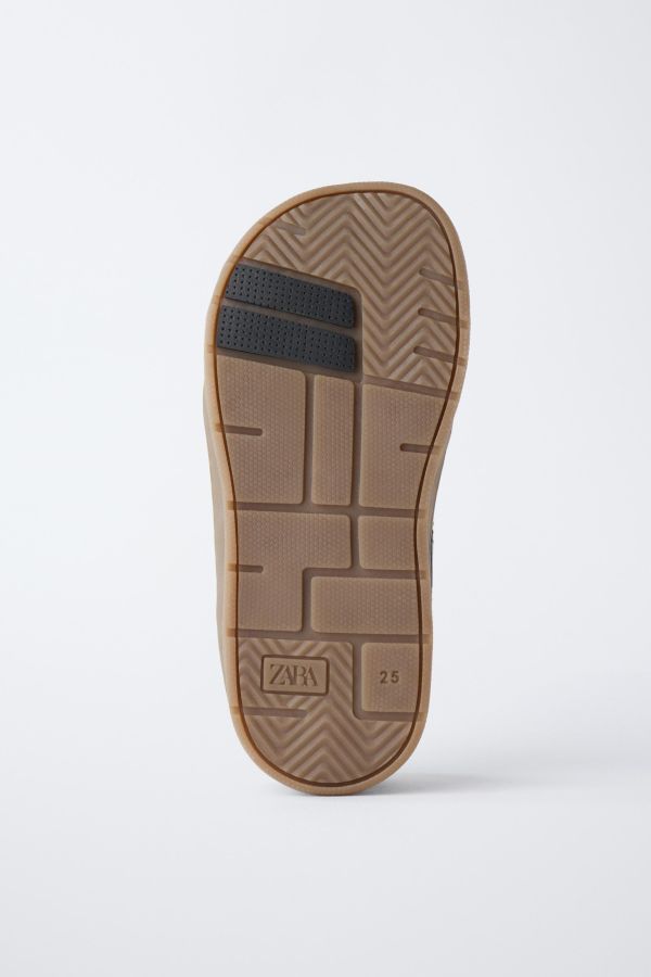 LEATHER STRAP BAREFOOT SNEAKERS