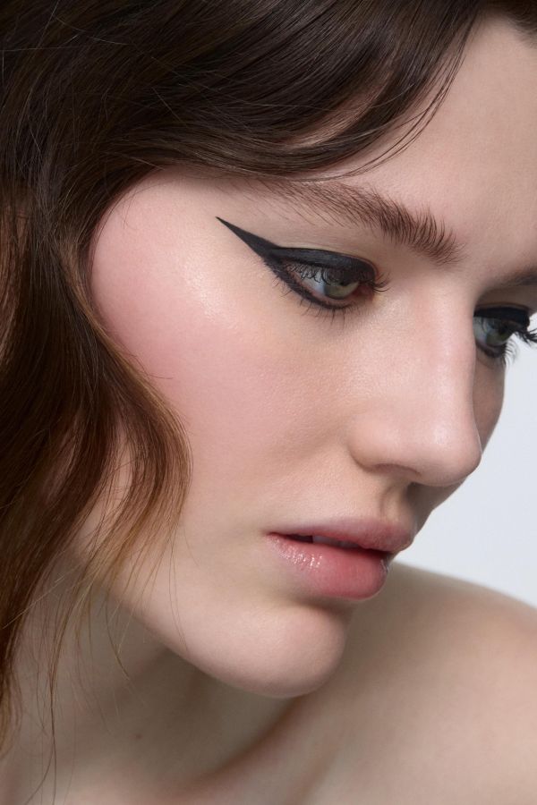 LIQUID EYELINER - PRECI-EYES