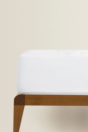 PADDED MATTRESS PROTECTOR