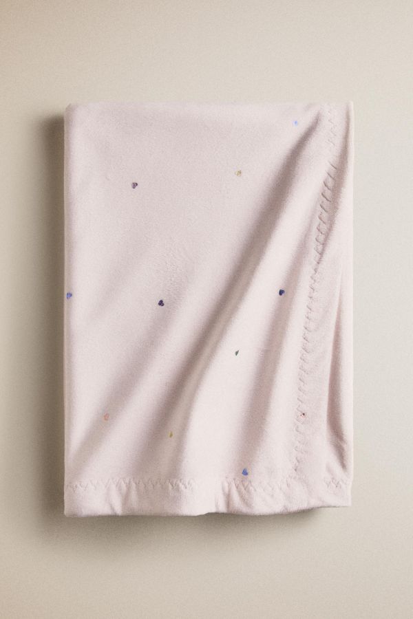 KIDS' HEART PRINT BLANKET