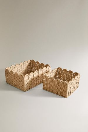 SMALL SCALLOPED BASKET